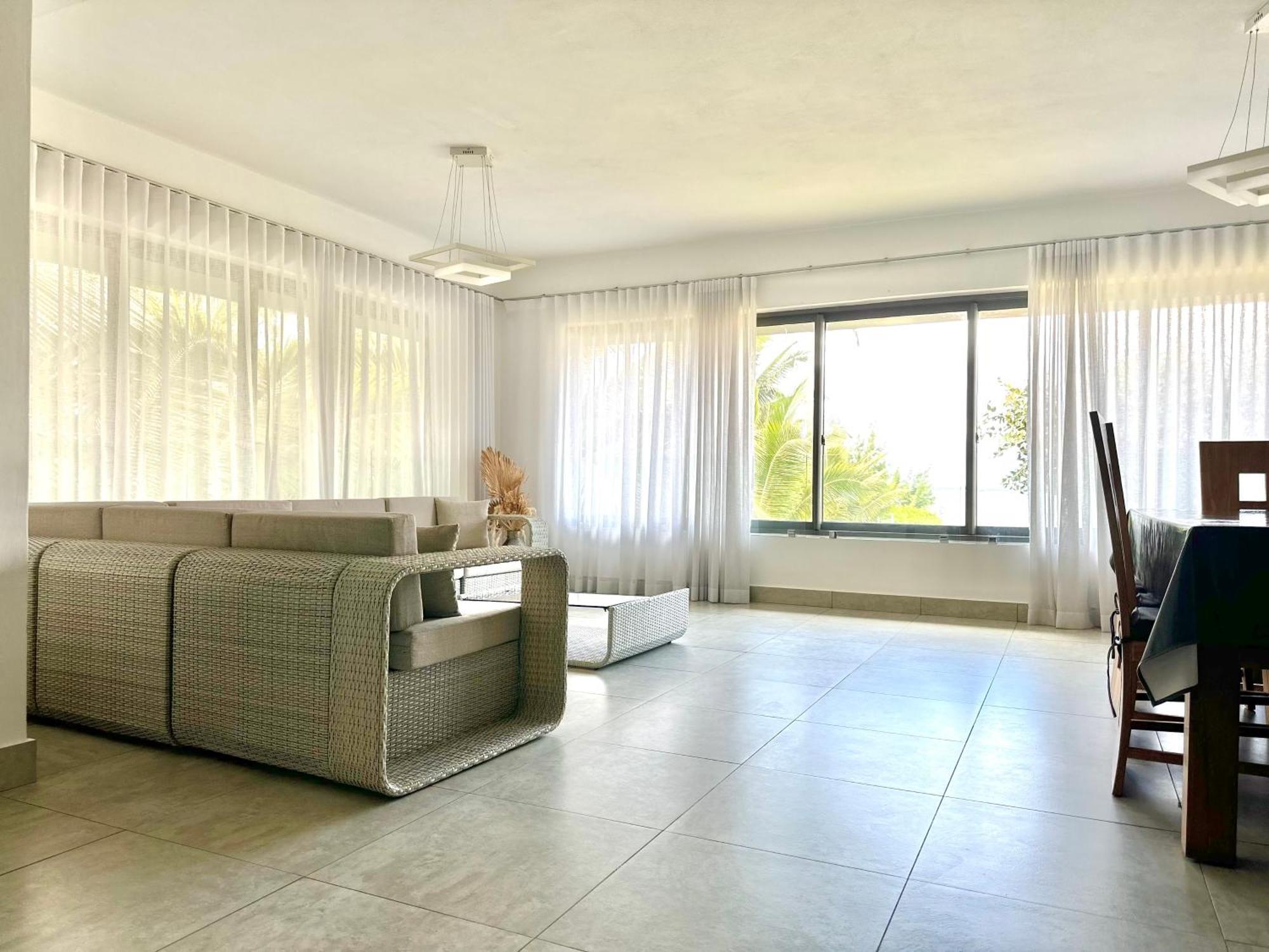 Appartement De Luxe Sur La Plage Riambel Ngoại thất bức ảnh