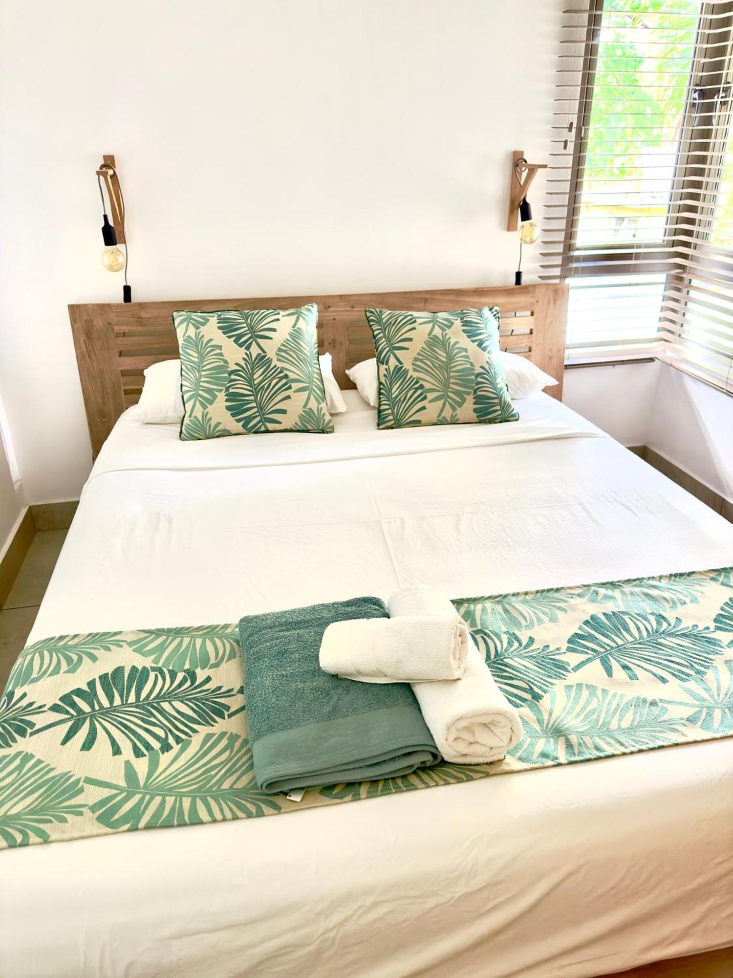 Appartement De Luxe Sur La Plage Riambel Ngoại thất bức ảnh